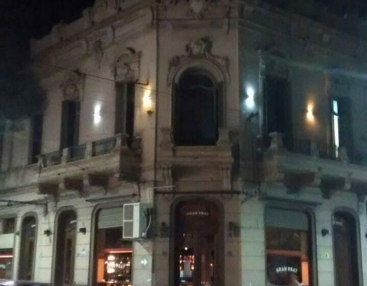 هاستل Kymani House