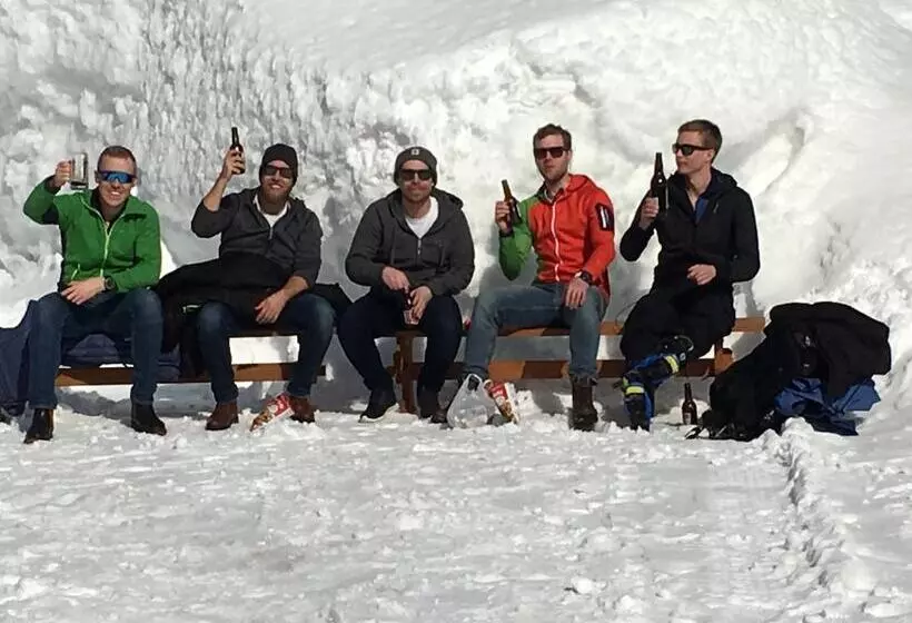 Hotelli Guest House Bunk