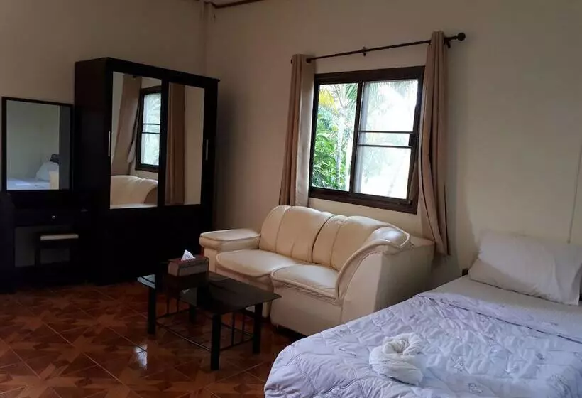 هتل Karuna Resort