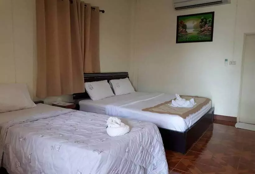 هتل Karuna Resort
