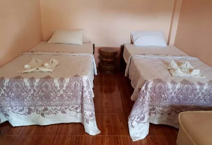 هتل Karuna Resort