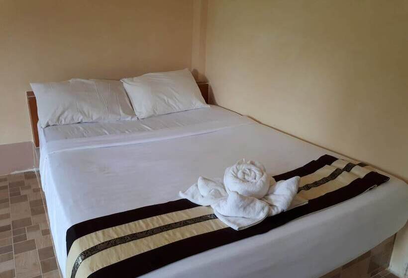 Отель Karuna Resort