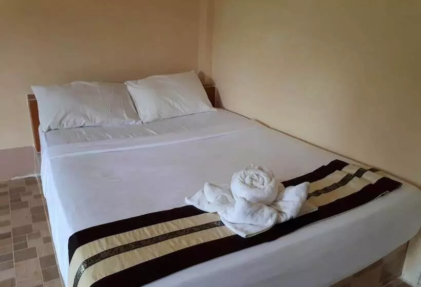هتل Karuna Resort