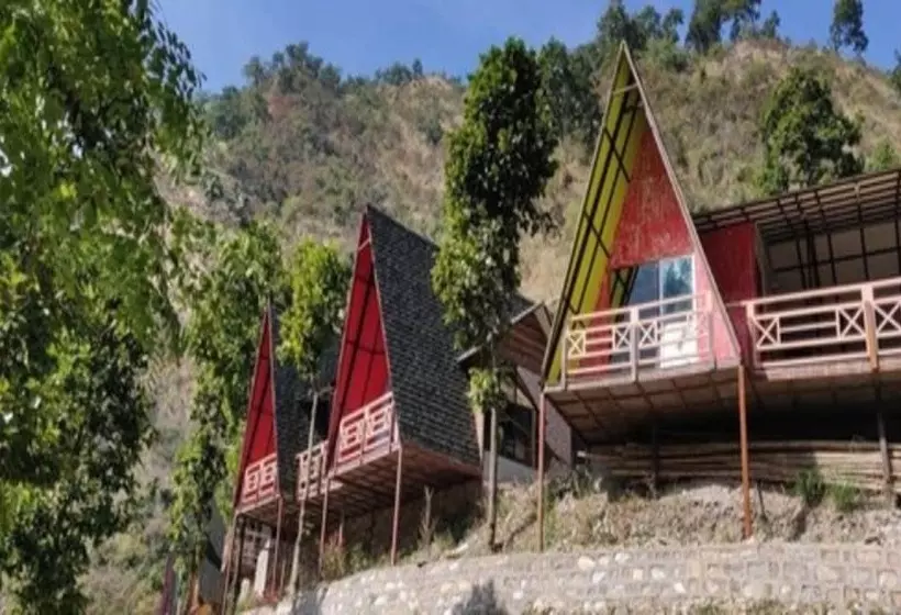 Hotelli Rakatal Rocks Resort