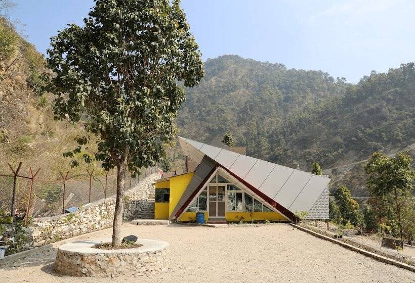 Hotelli Rakatal Rocks Resort