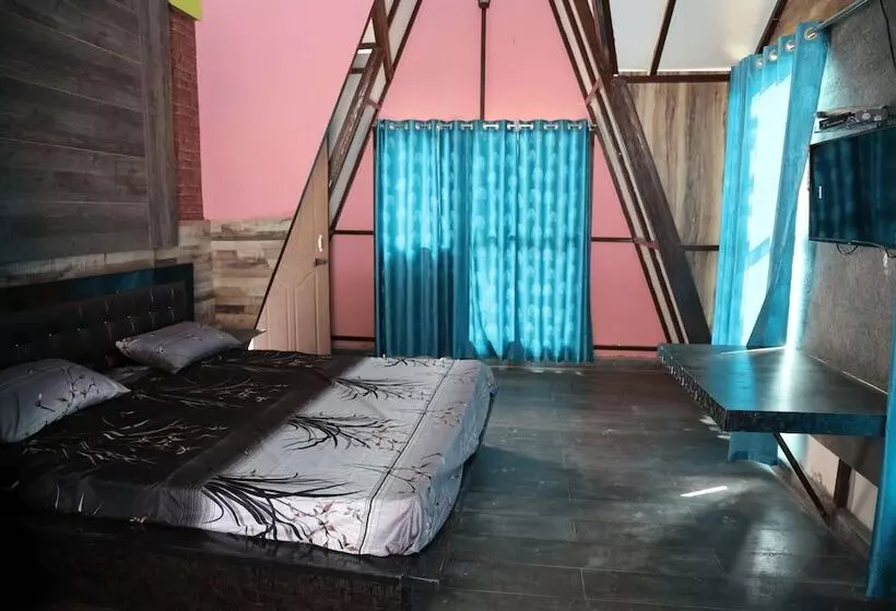 Hotelli Rakatal Rocks Resort