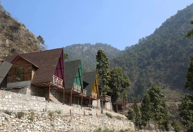 Hotelli Rakatal Rocks Resort