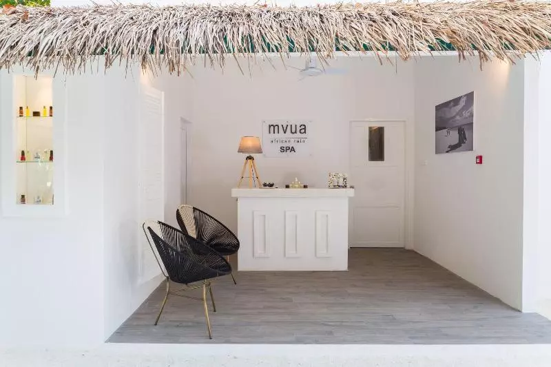 هتل Tauchbasis - Diving Center Werner Lau Bathala