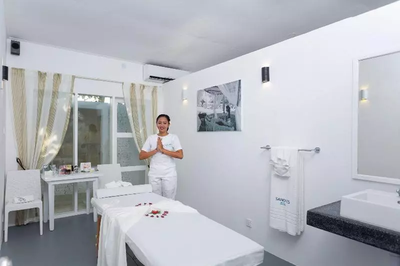 هتل Tauchbasis - Diving Center Werner Lau Bathala