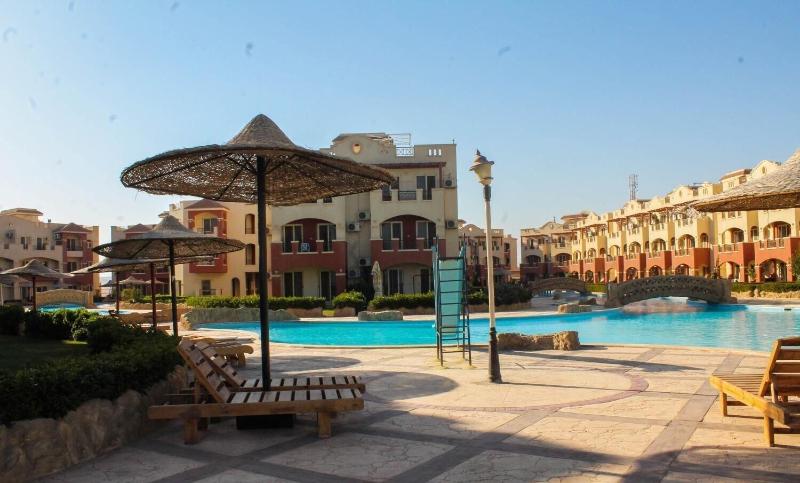 La Sirena Hotel Beach Resort