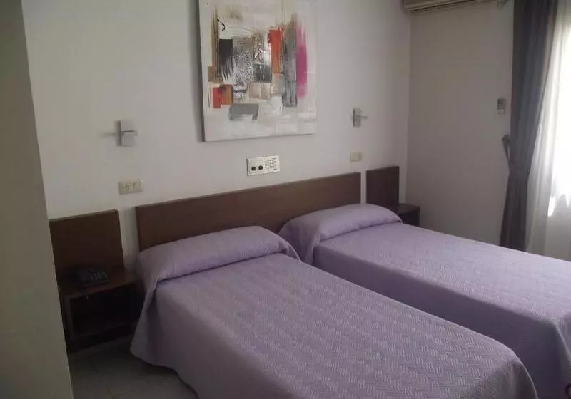 ホテル Ampuria Inn