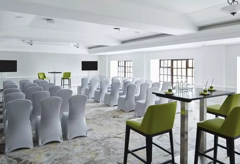 Forest Of Arden Hotel And Country Club