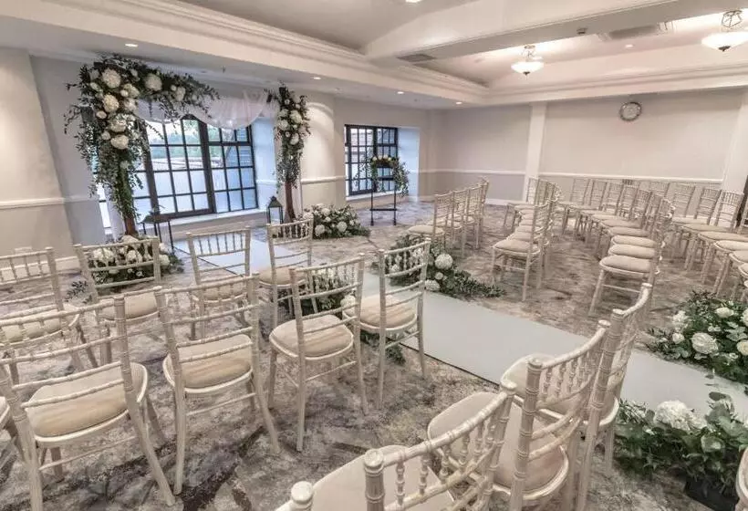 Forest Of Arden Hotel And Country Club