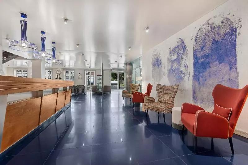 Отель Do Caracol