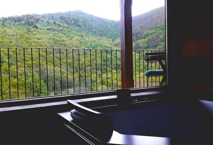 Hotel El Bosque De Las Viñas