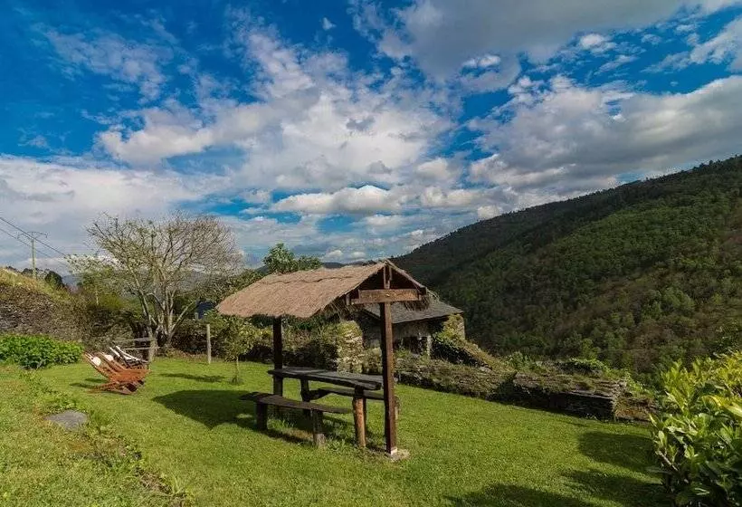 Hotel El Bosque De Las Viñas