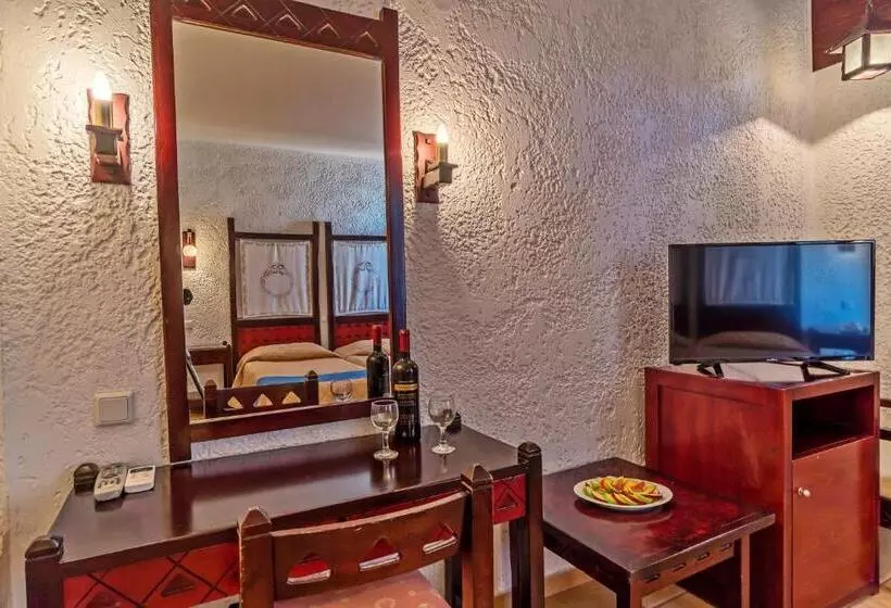 호텔 Lefkoniko Bay