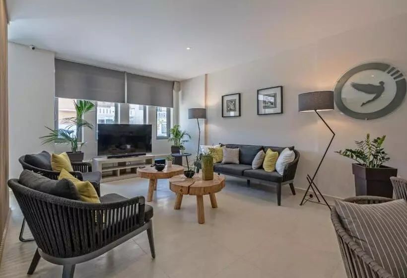 호텔 Lefkoniko Bay