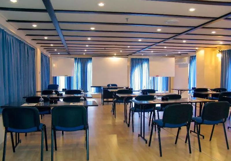 호텔 Lefkoniko Bay