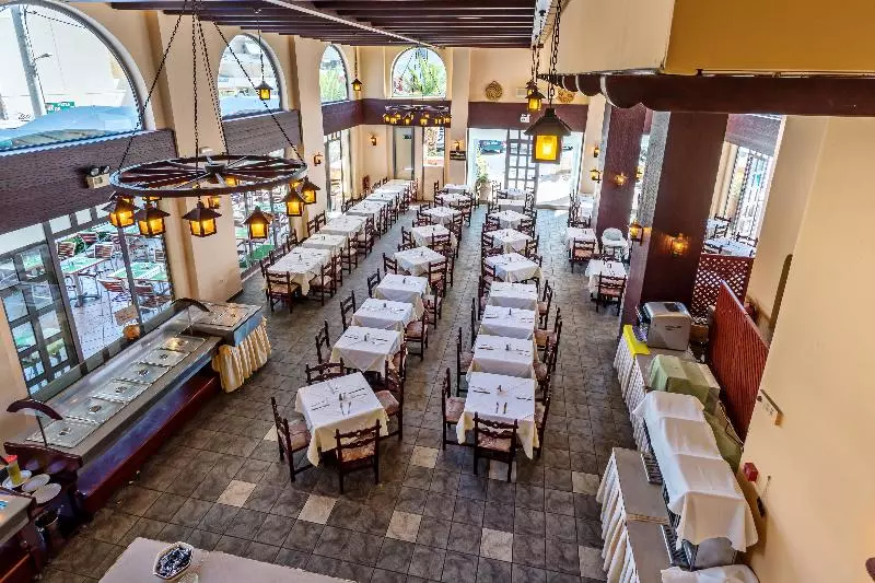 호텔 Lefkoniko Bay