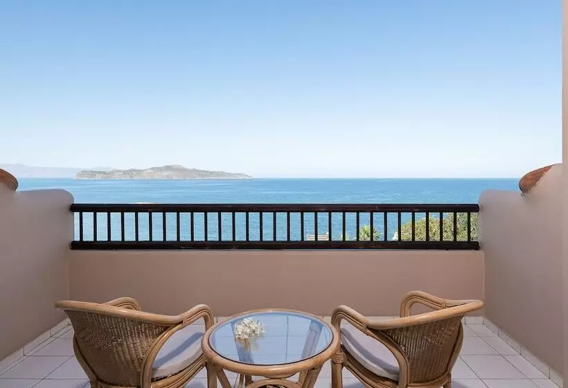 هتل Leptos Panorama