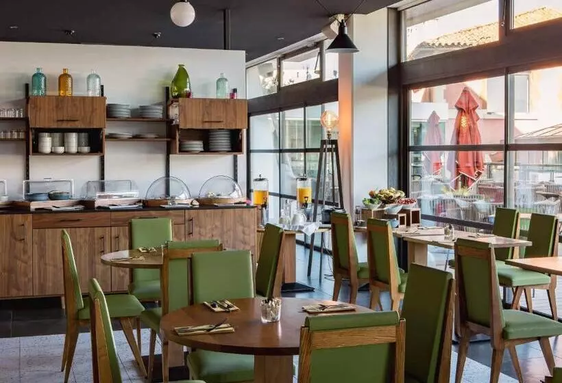 New Hotel Of Marseille   Vieux Port