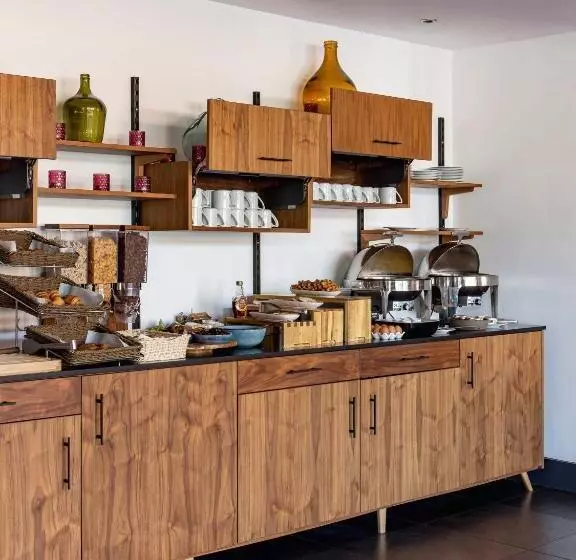 New Hotel Of Marseille   Vieux Port