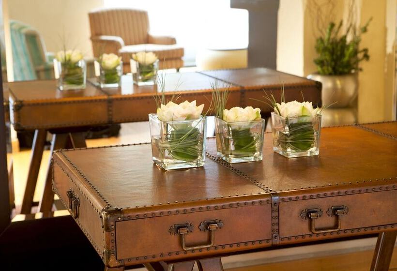 فندق O&b Athens Boutique