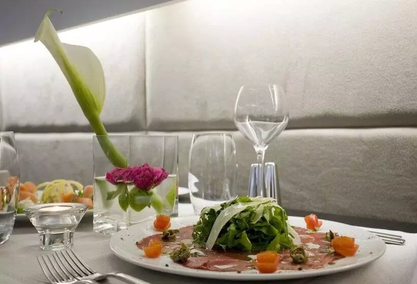 ホテル O&b Athens Boutique