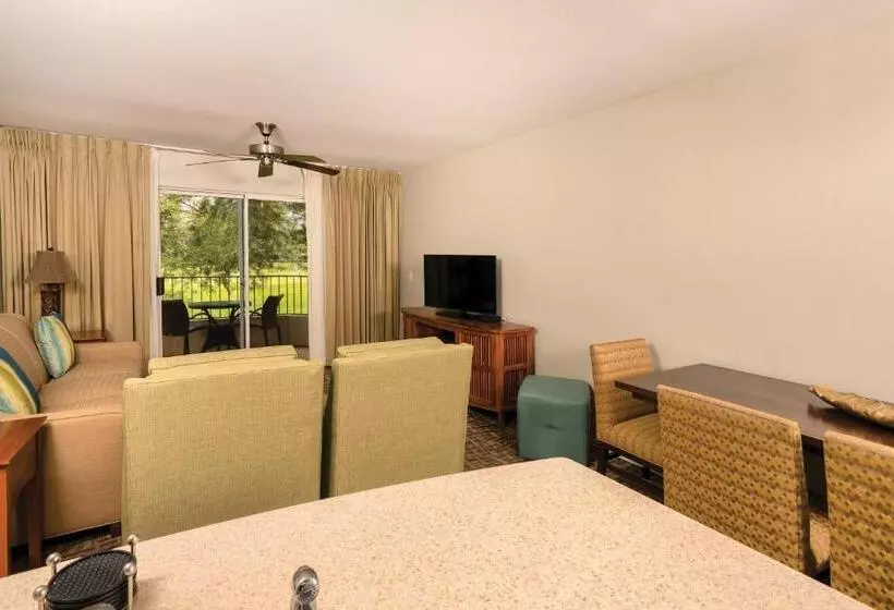 Отель Paniolo Greens Resort