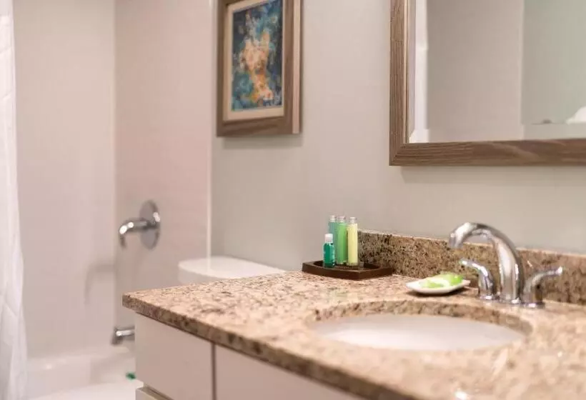 Отель Paniolo Greens Resort