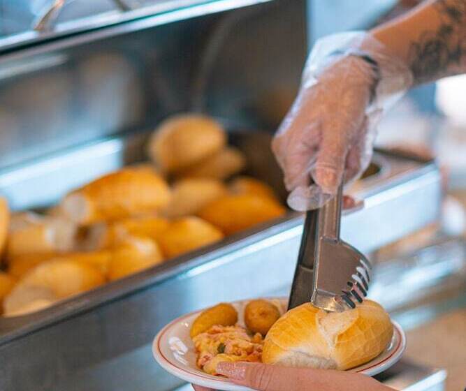 هتل Porto Das Naus Praia