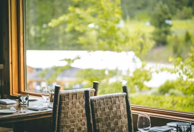 Отель Rainbow Ranch Lodge