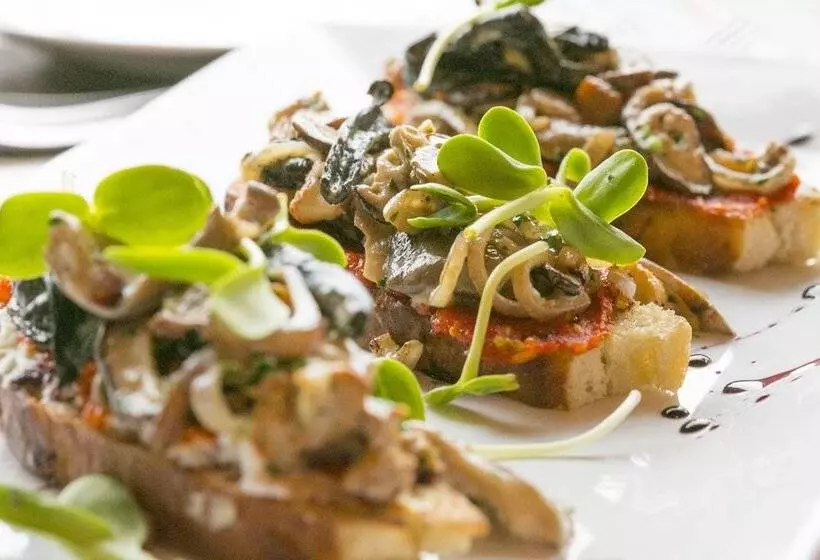 Отель Rainbow Ranch Lodge