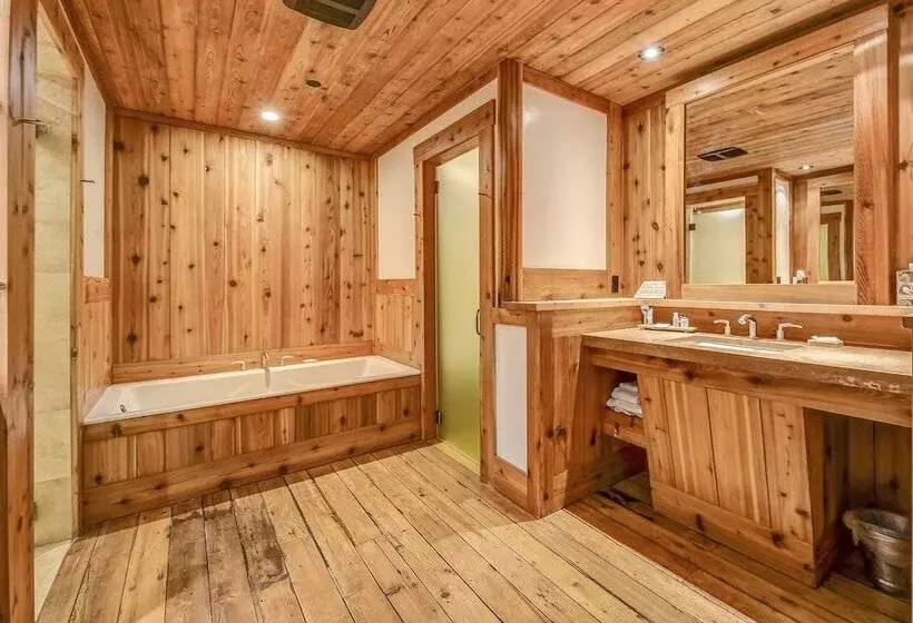 Отель Rainbow Ranch Lodge