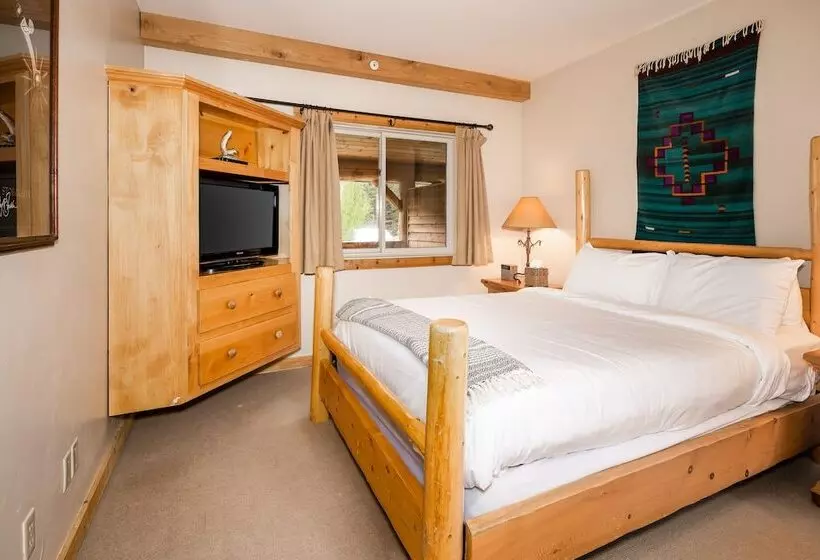 Отель Rainbow Ranch Lodge