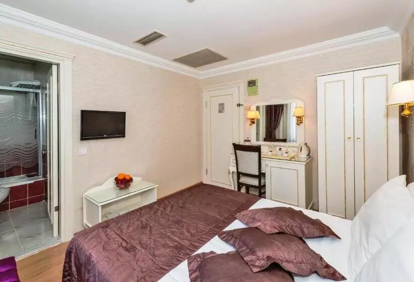 Santa Sophia Hotel   İstanbul