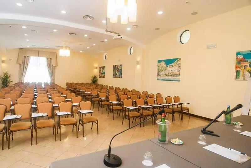 Le Cheminée Business Hotel Napoli
