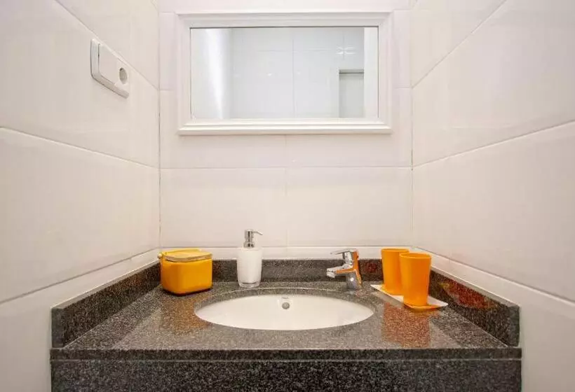 Barcelona City Centre Hostal