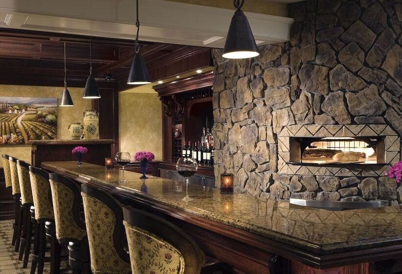 Harborside Hotel Marina And Spa