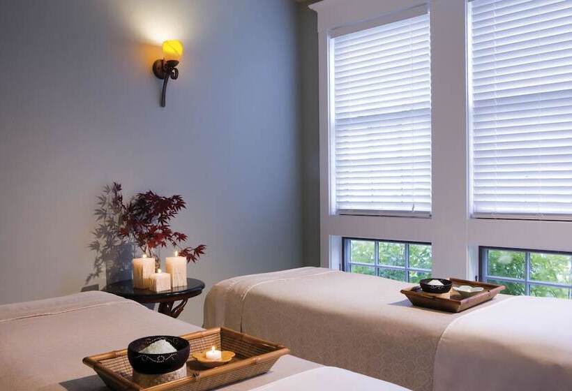 Harborside Hotel Marina And Spa