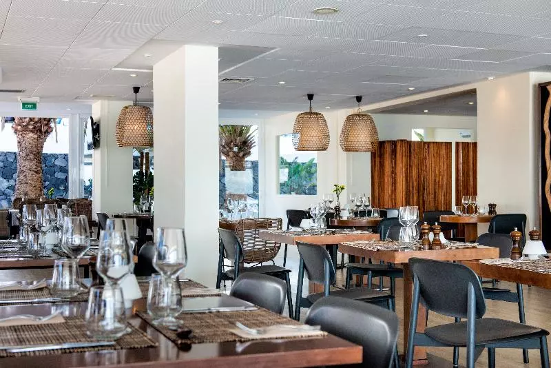 Отель Atlantic Holiday