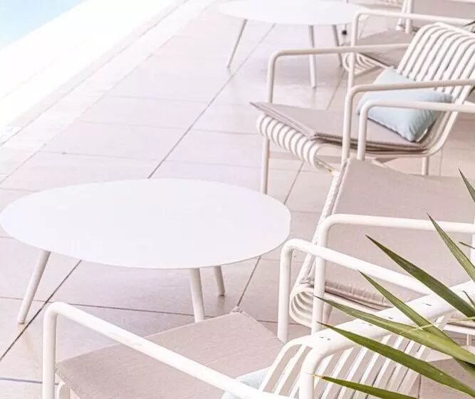 Отель Atlantic Holiday