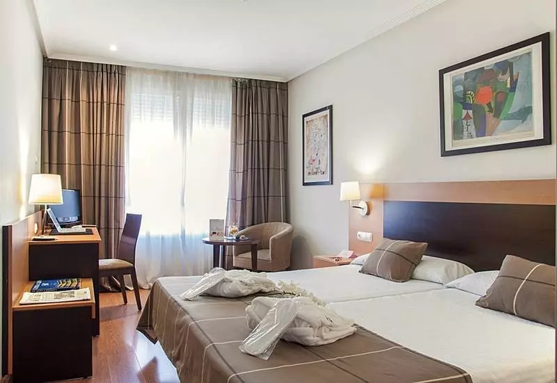 Hotel Fc Infantas De Leon