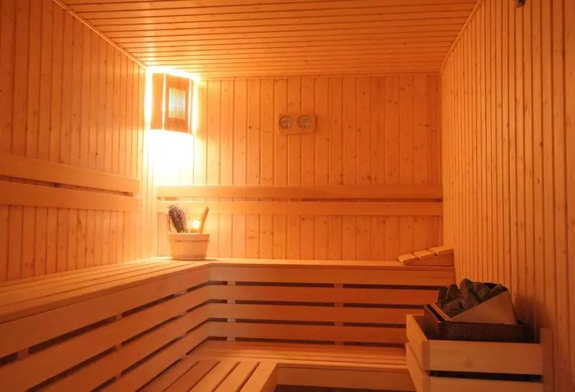 Отель Mercure Sofia City