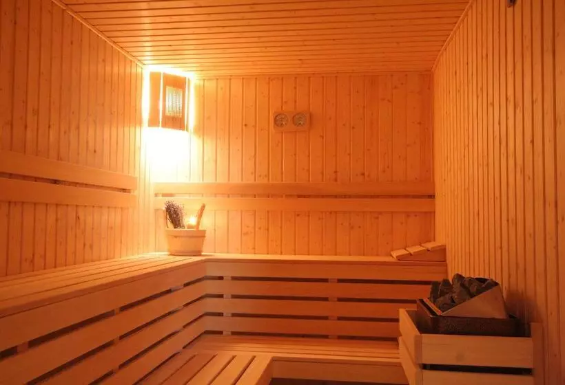 Отель Mercure Sofia City