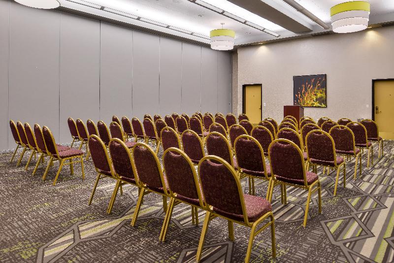 호텔 Holiday Inn Express & Suites Elk Grove Central   Hwy 99, An Ihg