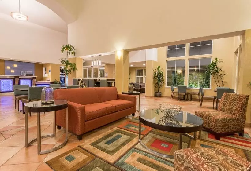 Holiday Inn Express Hotel & Suites Manteca, An Ihg