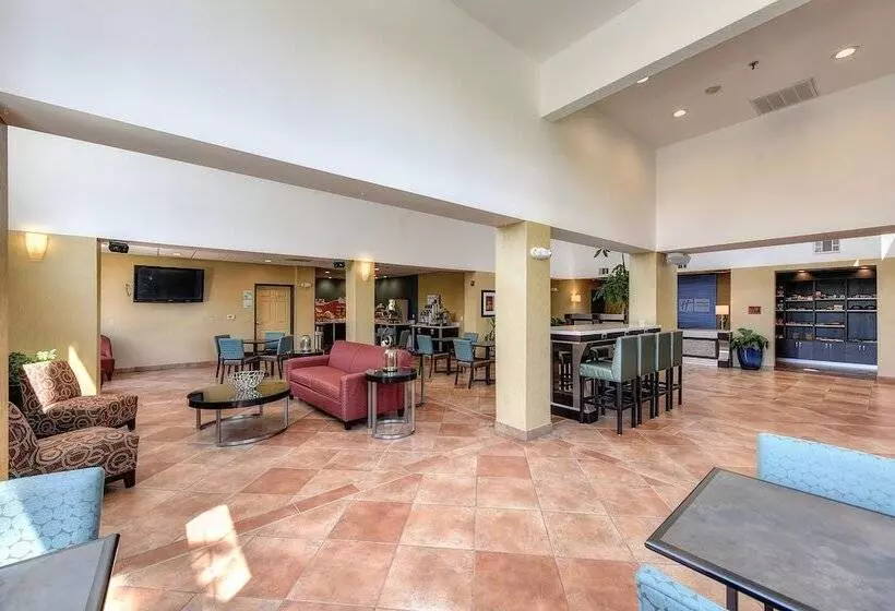 Holiday Inn Express Hotel & Suites Manteca, An Ihg