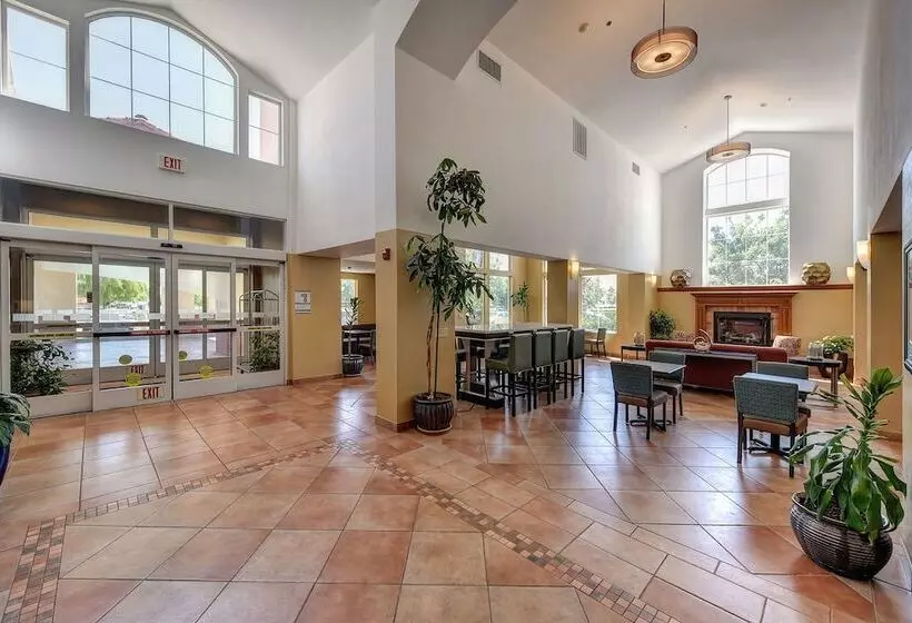 Holiday Inn Express Hotel & Suites Manteca, An Ihg